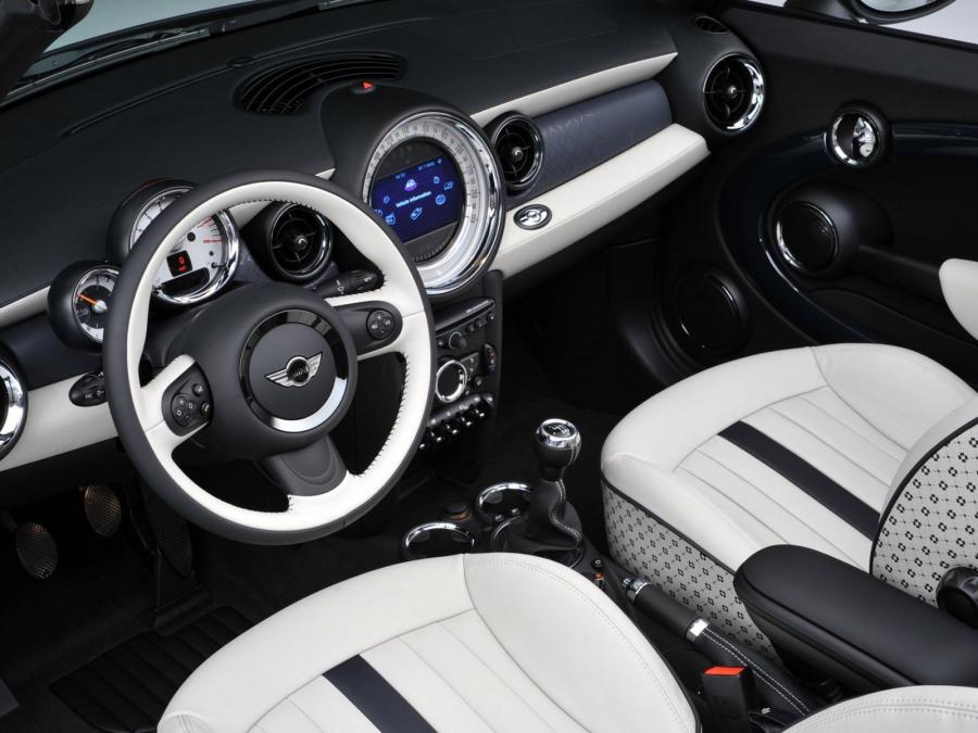  Mini Cooper Cabrio 2 Millions 2011 года  (фото 7 из 12)